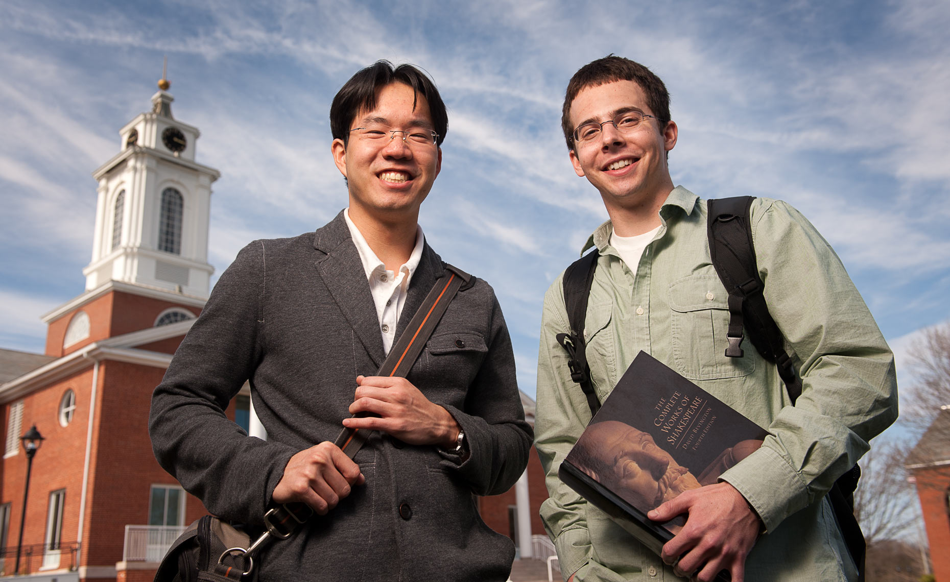 Portrait of two student at Bentley University